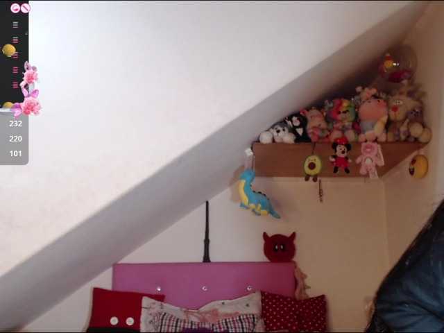 Pocahot-ass live cam on BongaCams