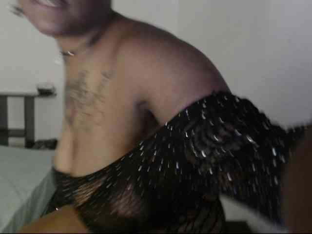 Lamalona77 webcam