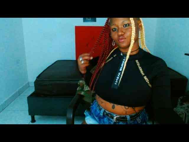 Lamalona77 webcam