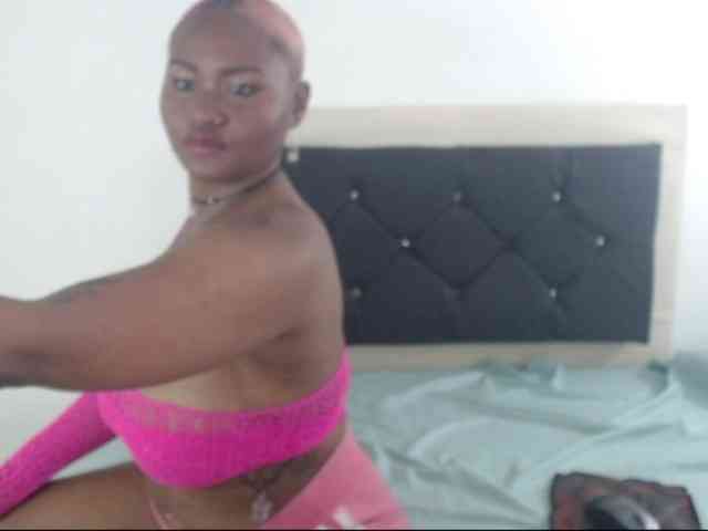 Lamalona77 webcam