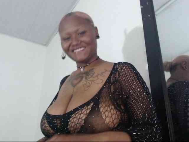 Lamalona77 webcam