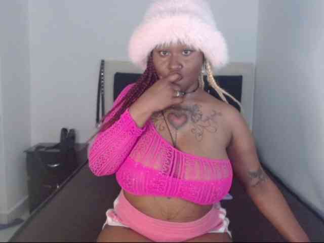 Lamalona77 webcam