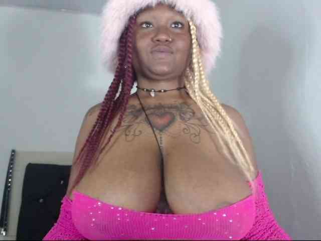 Lamalona77 webcam