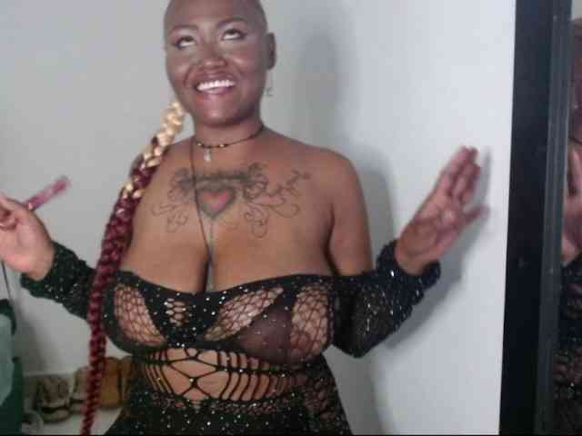Lamalona77 webcam