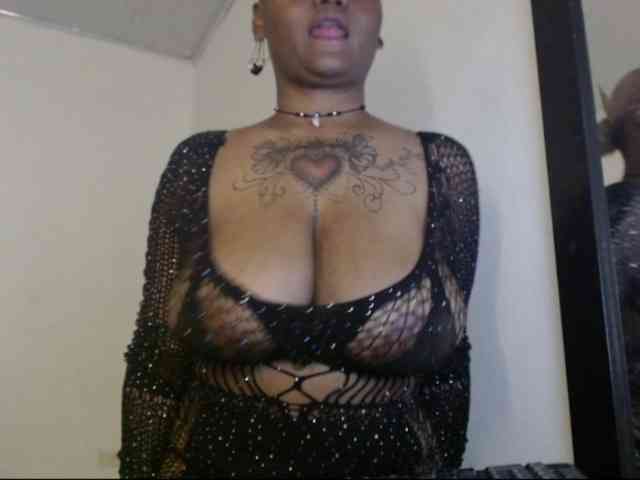 Lamalona77 webcam