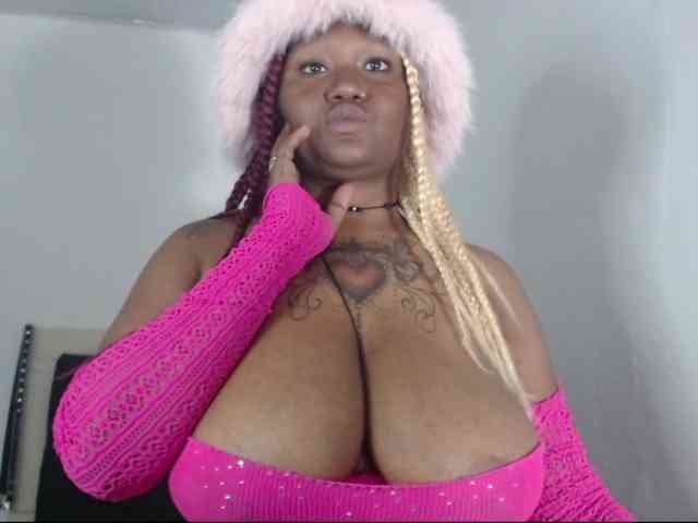 Lamalona77 webcam