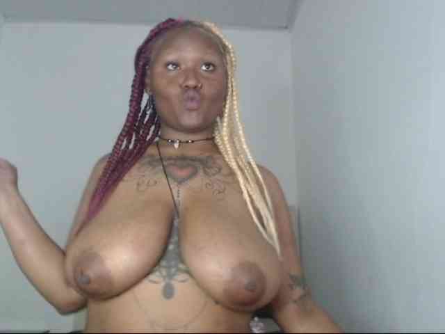 Lamalona77 webcam
