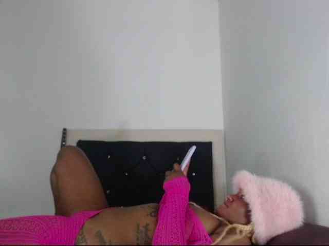Lamalona77 webcam
