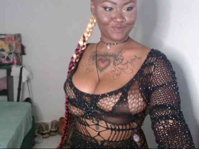 Lamalona77 webcam