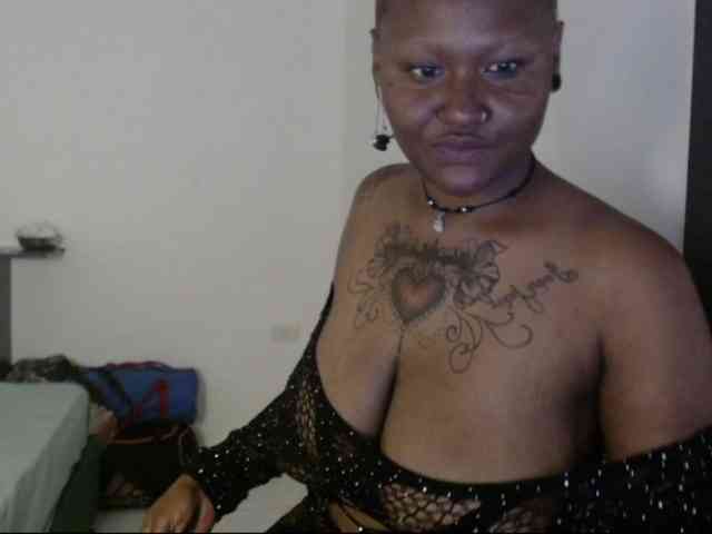Lamalona77 webcam