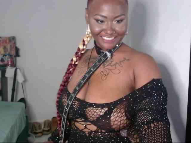 Lamalona77 webcam