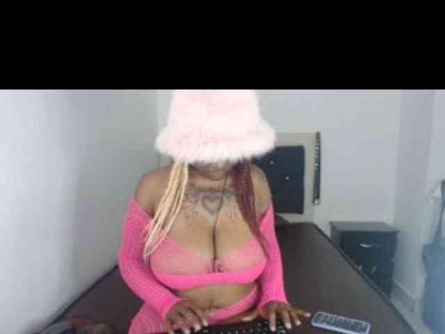 Lamalona77 webcam