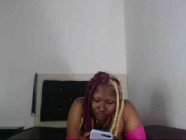 Lamalona77 webcam