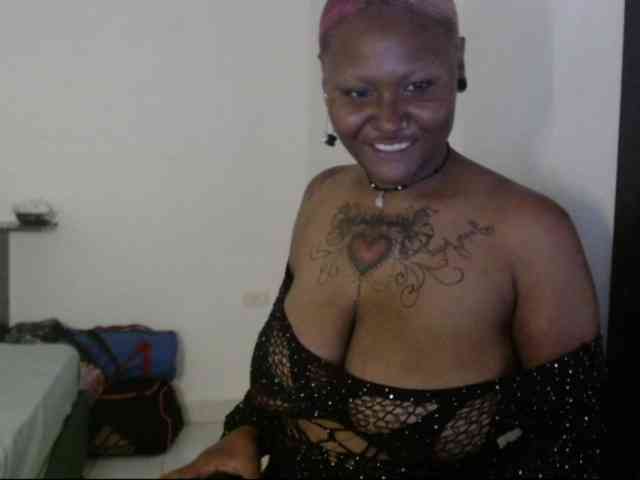 Lamalona77 webcam