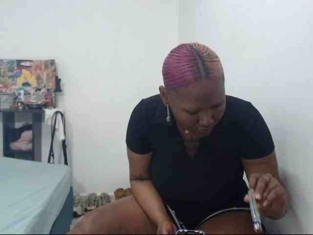 Lamalona77 webcam