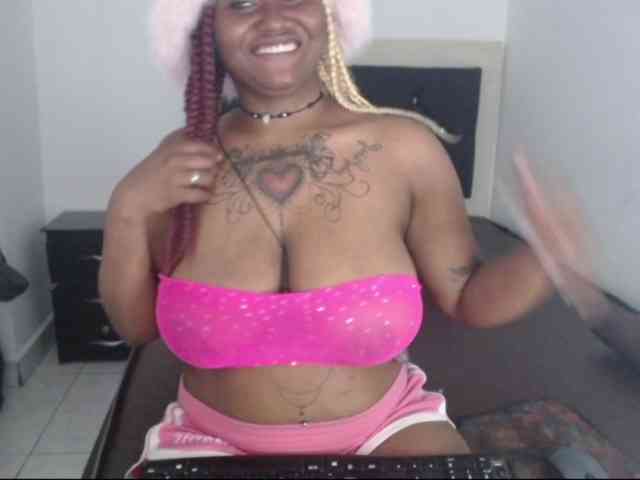 Lamalona77 webcam
