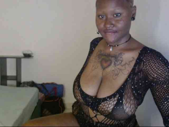 Lamalona77 webcam