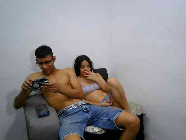 hotcouple-26- hotcouple-26-