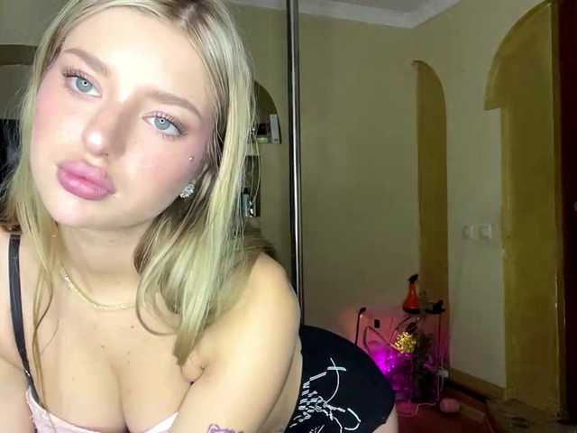 AletheaRushforth live cam on BongaCams