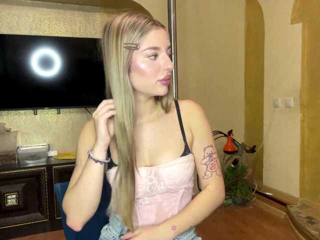 AletheaRushforth live cam on BongaCams