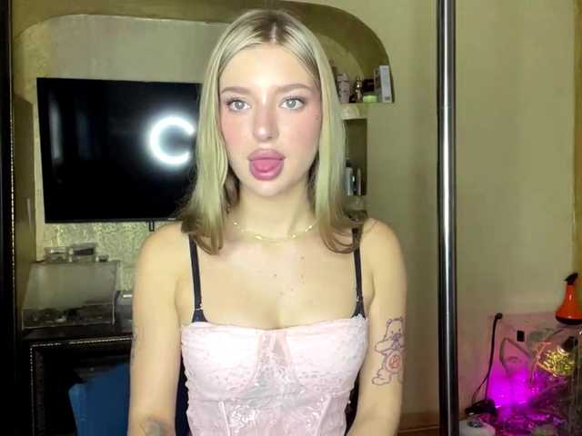 AletheaRushforth live cam on BongaCams