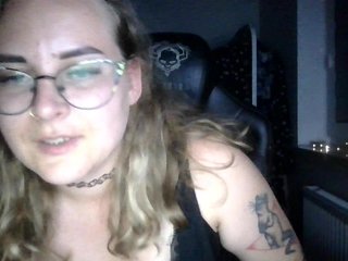 LucyKiss Porn Show
