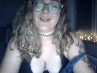 LucyKiss Porn Show