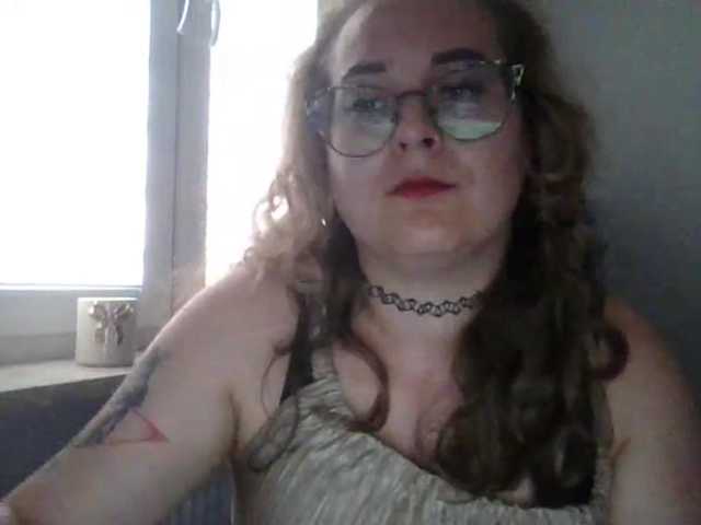 LucyKiss live webcam show