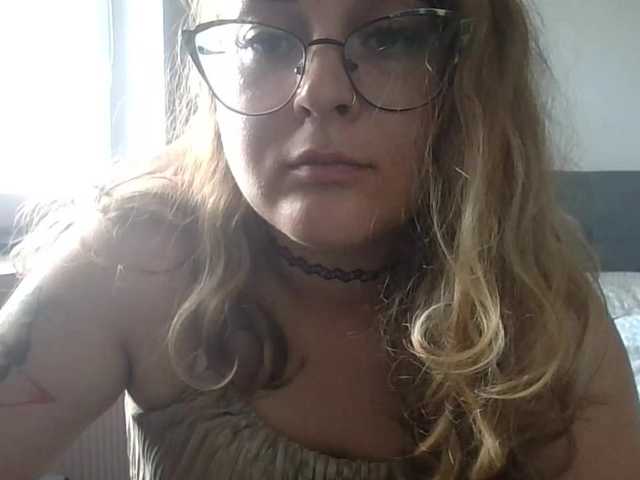 LucyKiss live cam on BongaCams