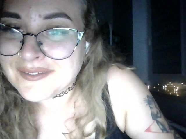 LucyKiss live cam on BongaCams
