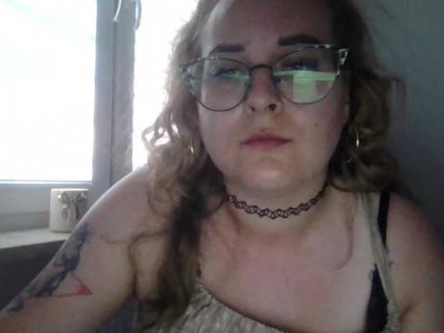 LucyKiss live cam on BongaCams