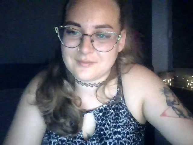 LucyKiss live cam on BongaCams