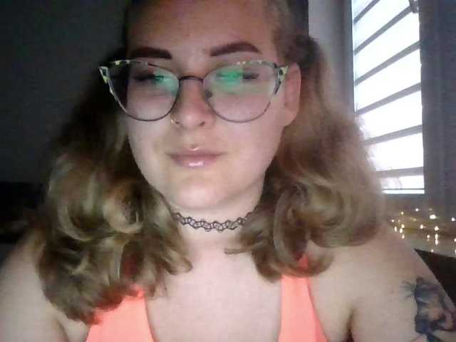 LucyKiss live cam on BongaCams