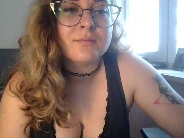 LucyKiss live cam on BongaCams