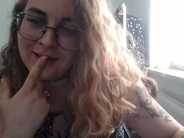 LucyKiss live cam on BongaCams