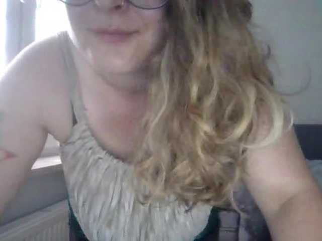LucyKiss live cam on BongaCams