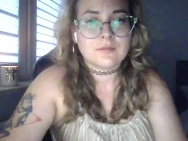 LucyKiss live webcam show