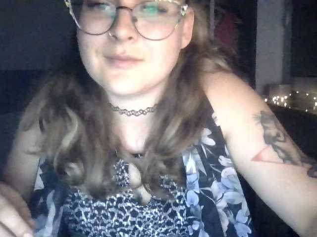 LucyKiss live cam on BongaCams