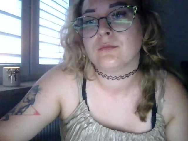 LucyKiss live webcam show