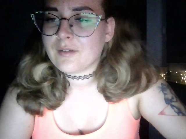 LucyKiss live cam on BongaCams