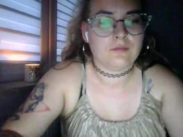 LucyKiss live webcam show