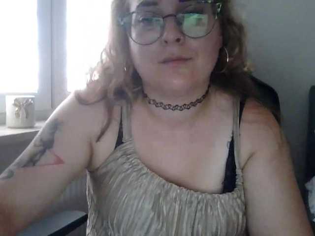 LucyKiss live webcam show