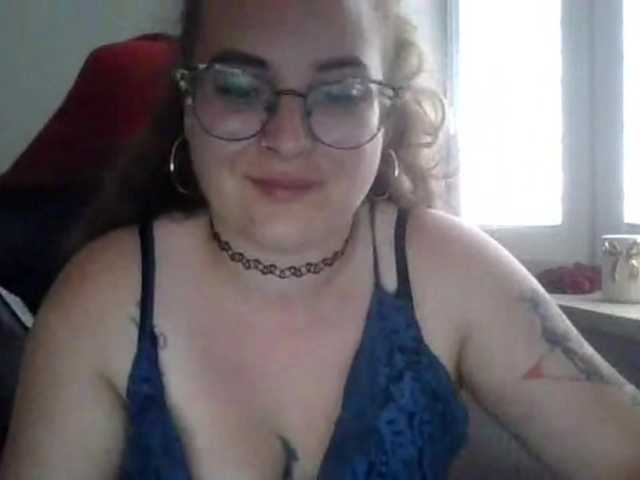 LucyKiss live webcam show