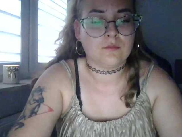 LucyKiss live webcam show