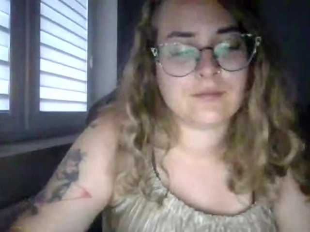 LucyKiss live webcam show