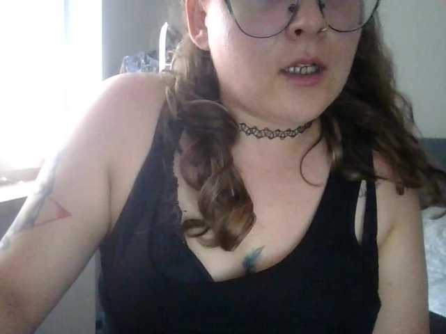 LucyKiss live cam on BongaCams