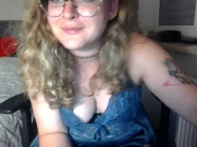 LucyKiss live cam on BongaCams