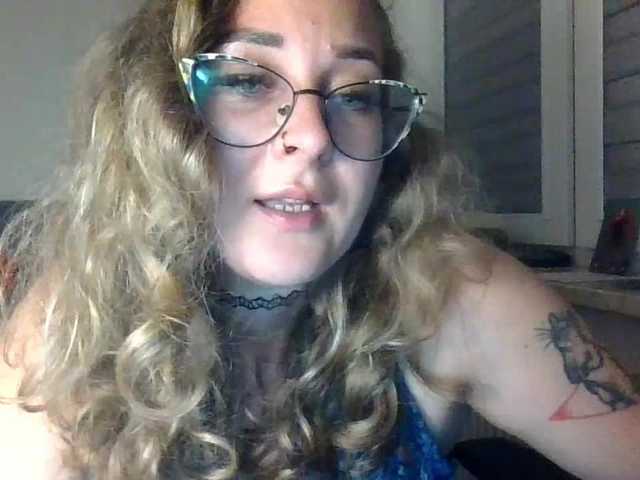 LucyKiss live cam on BongaCams