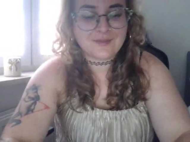 LucyKiss live cam on BongaCams