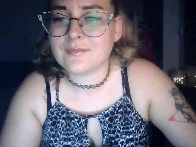 LucyKiss webcam